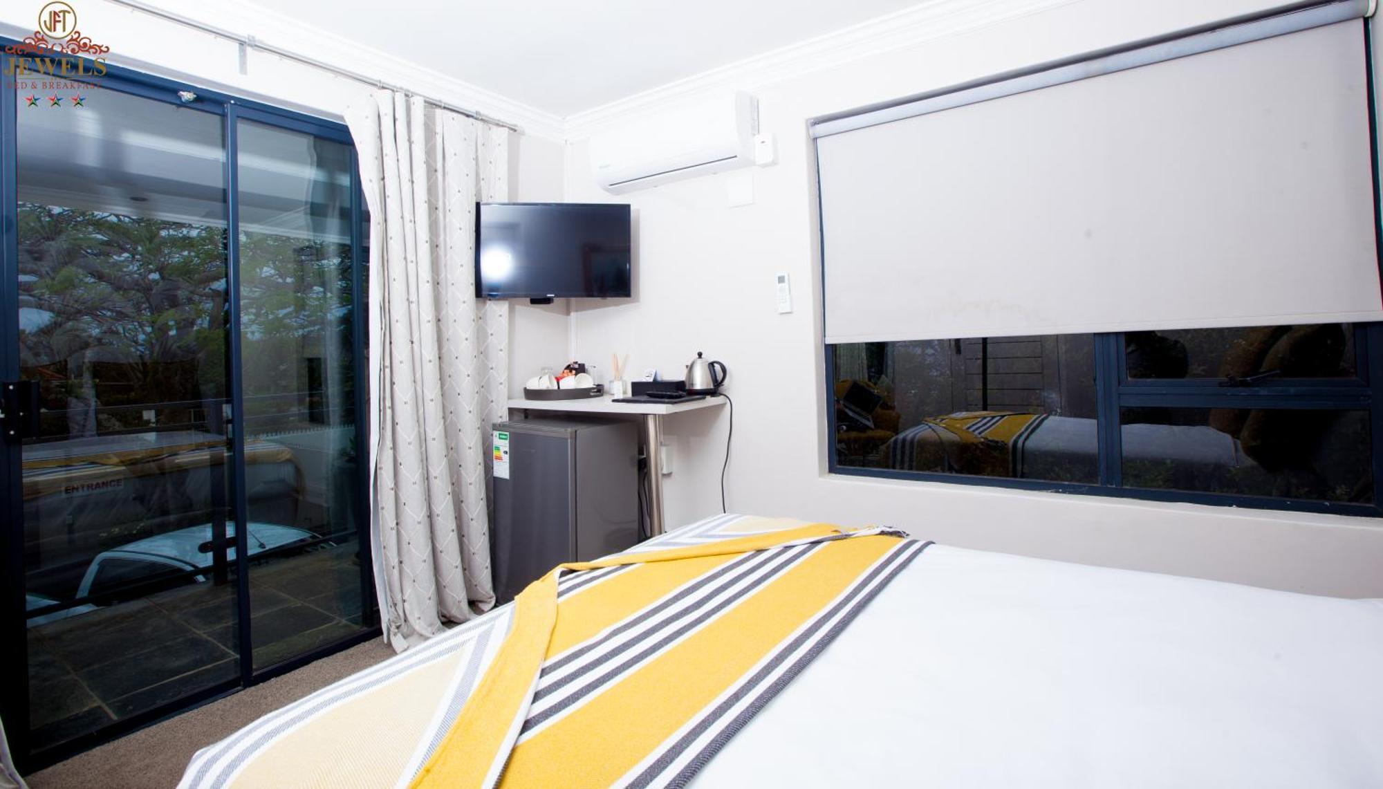Jft Jewels Guest House East London Eksteriør bilde